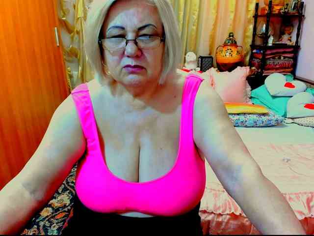 SeductiveMilf webcam