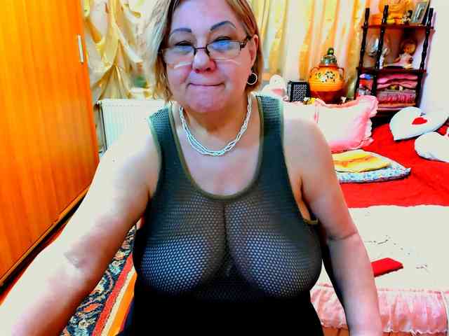 SeductiveMilf webcam