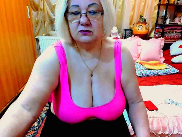 SeductiveMilf webcam