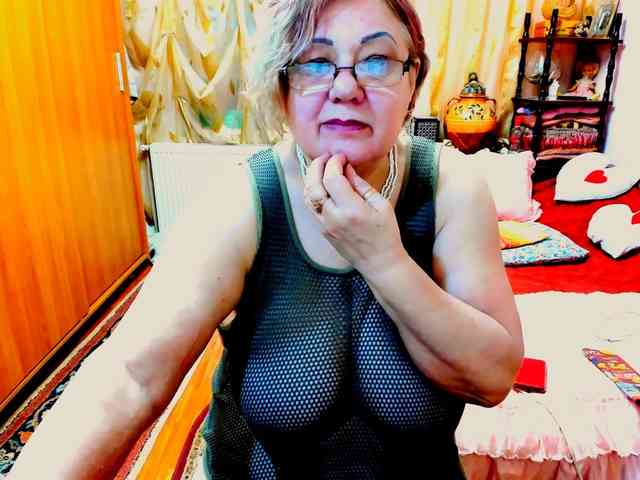 SeductiveMilf webcam