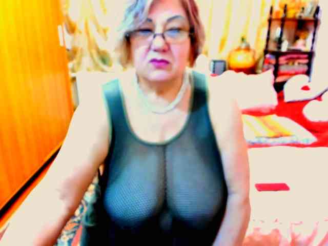 SeductiveMilf webcam