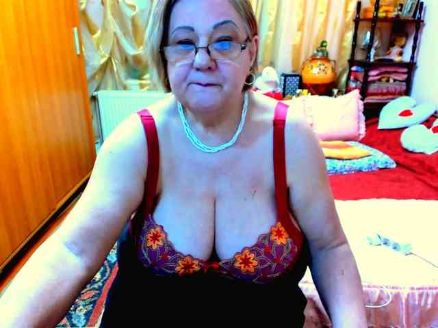 SeductiveMilf webcam