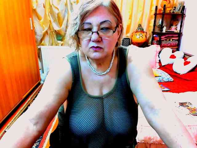 SeductiveMilf webcam