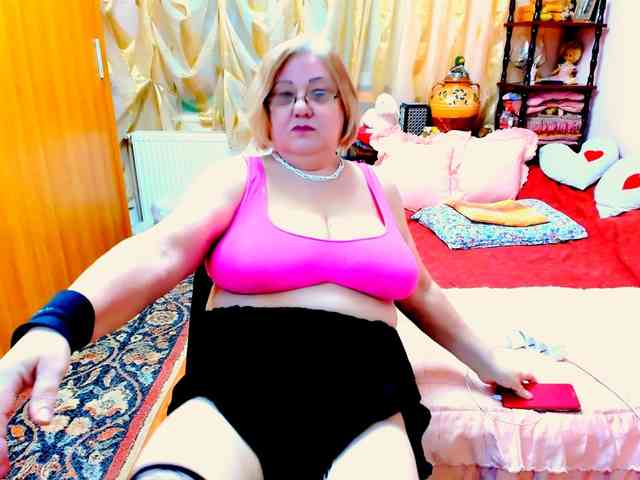 SeductiveMilf webcam