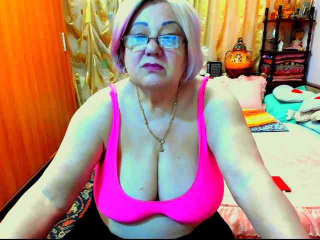 SeductiveMilf webcam