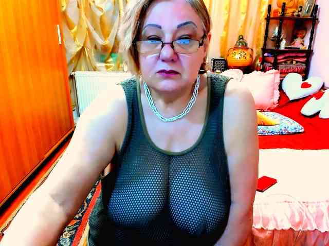 SeductiveMilf webcam