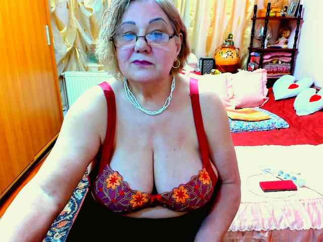 SeductiveMilf webcam