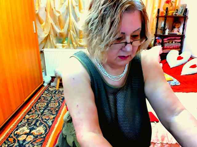 SeductiveMilf webcam