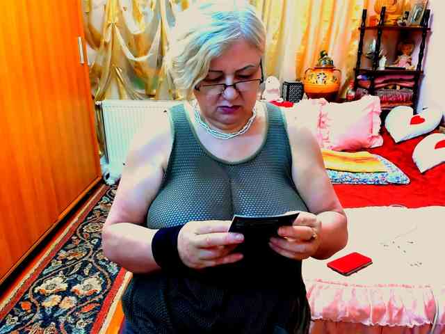 SeductiveMilf webcam