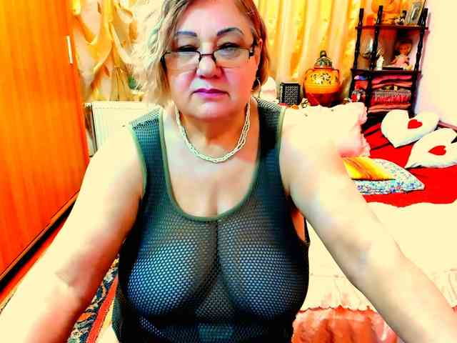 SeductiveMilf webcam