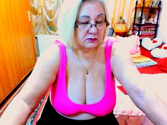 SeductiveMilf webcam
