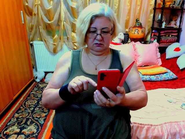 SeductiveMilf webcam