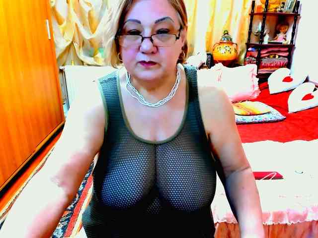 SeductiveMilf webcam