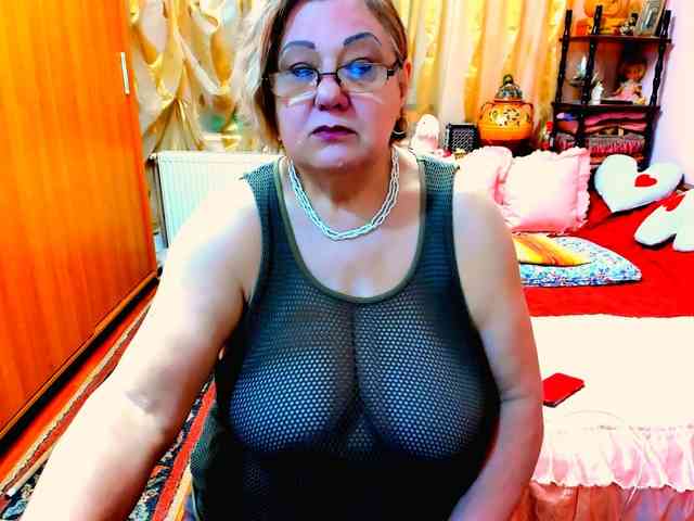 SeductiveMilf webcam