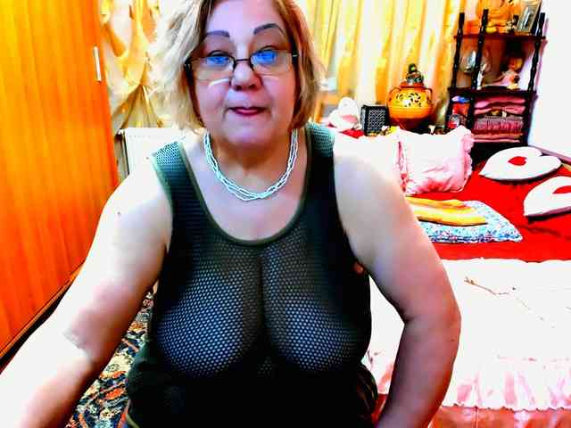 SeductiveMilf webcam