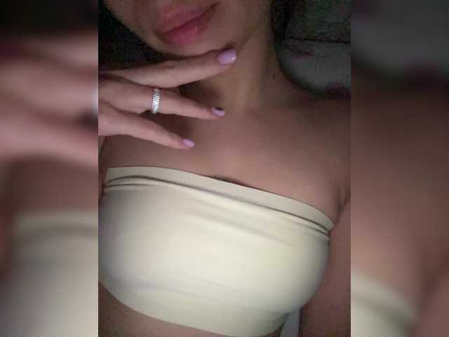 sinfullbe's BongaCams show and profile