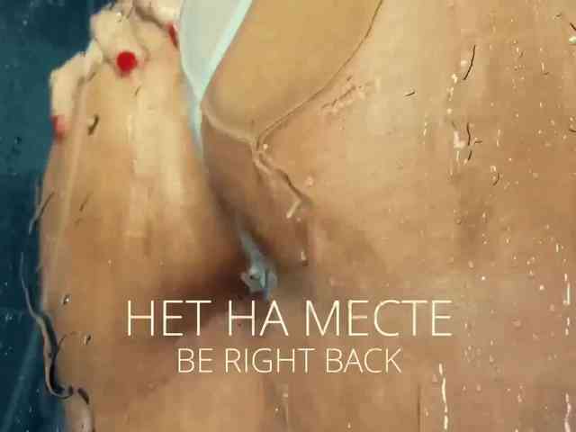 M-A-D-O-N-N-A webcam