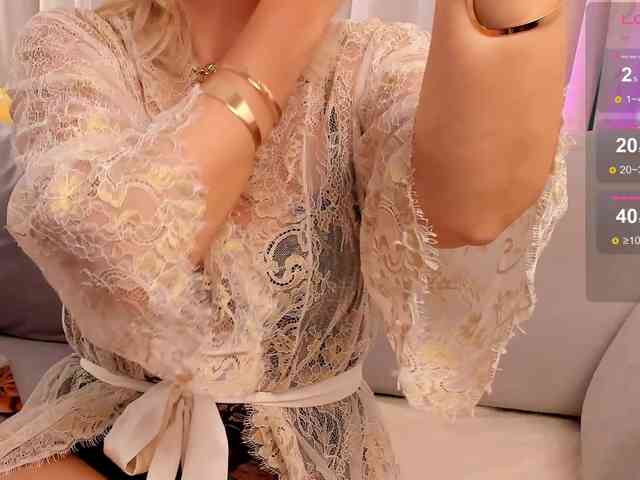 M-A-D-O-N-N-A webcam