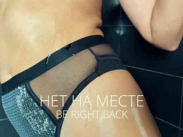 M-A-D-O-N-N-A webcam