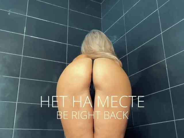 M-A-D-O-N-N-A webcam