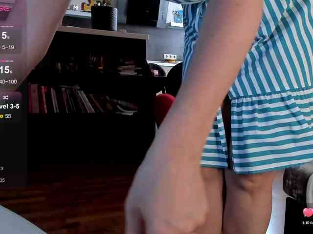 M-A-D-O-N-N-A webcam