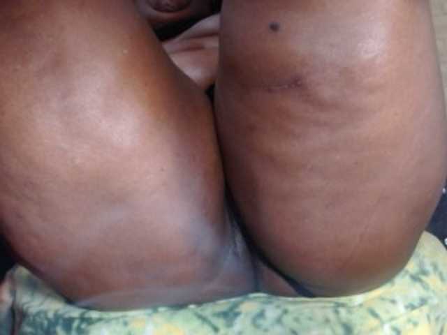 JANEX69SQUIRT webcam bongacams model stream image