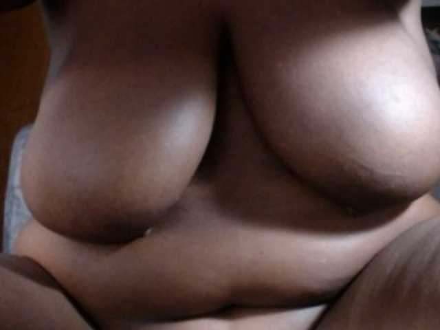 JANEX69SQUIRT webcam bongacams model stream image