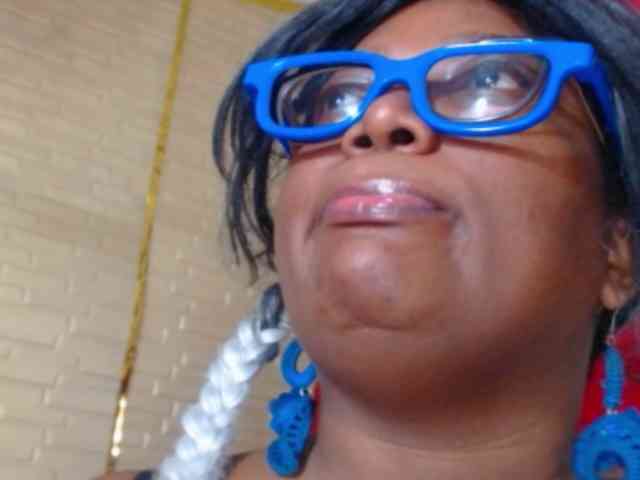 SQUIRTWILDLIT webcam