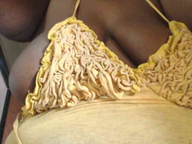 LETSQUIRTWILDLY webcam