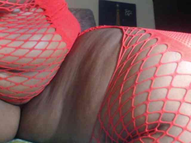 LETSQUIRTWILDLY webcam