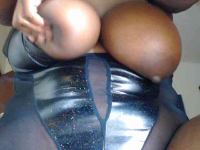 LETSQUIRTWILDLY webcam