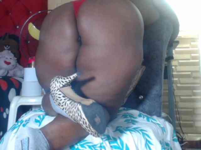 LETSQUIRTWILDLY webcam