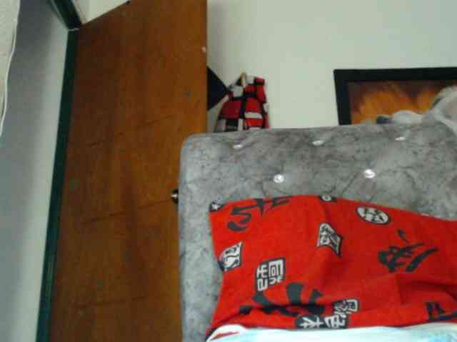 LETSQUIRTWILDLY webcam
