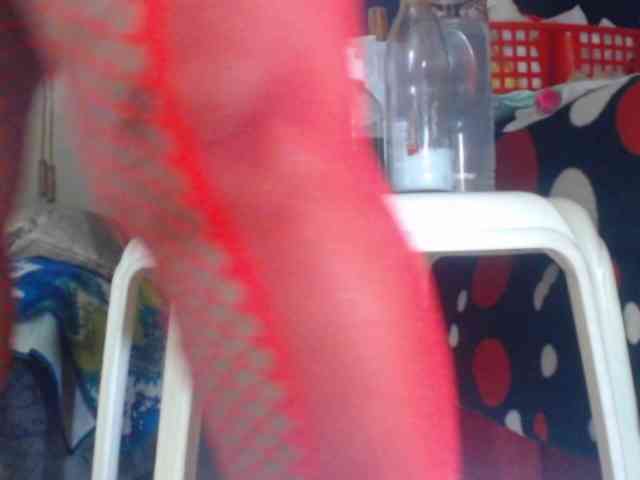 LETSQUIRTWILDLY webcam