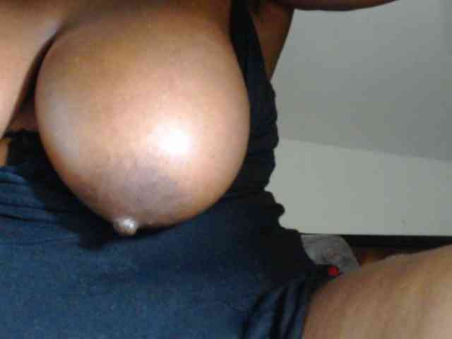 LETSQUIRTWILDLY webcam