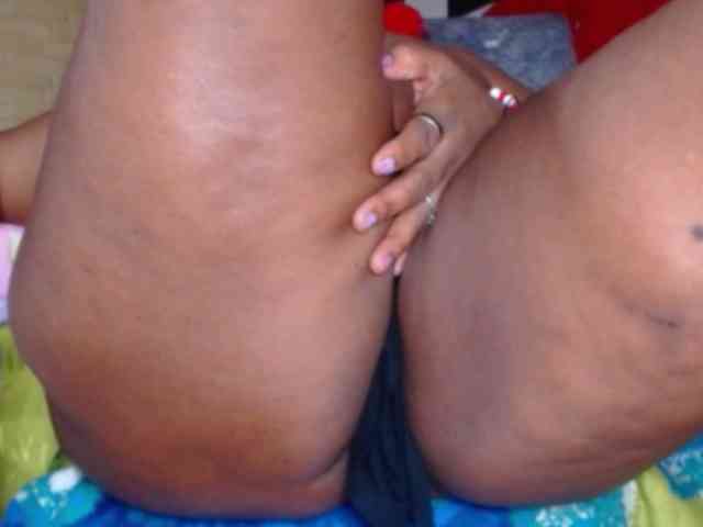 SQUIRTWILDLIT webcam