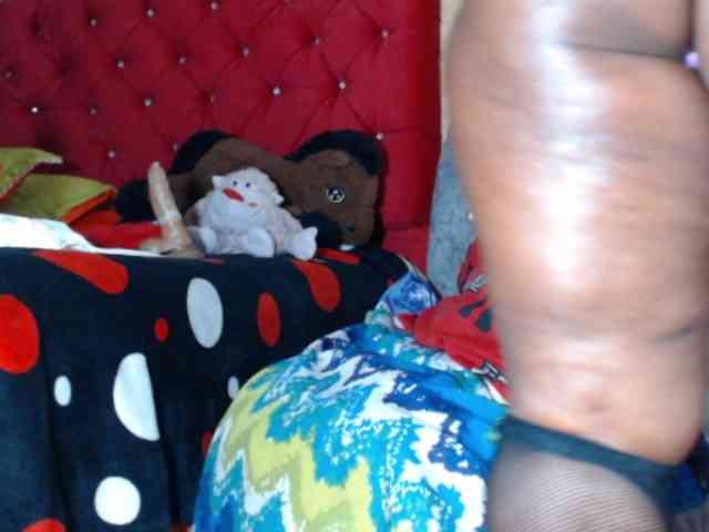 LETSQUIRTWILDLY69 webcam