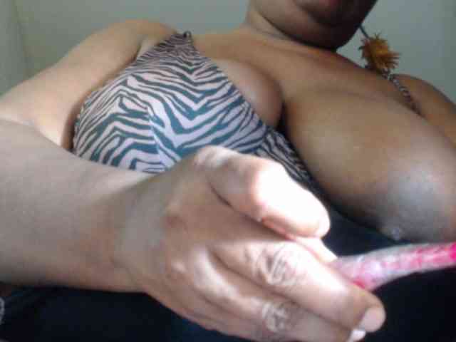 LETSQUIRTWILDLY webcam