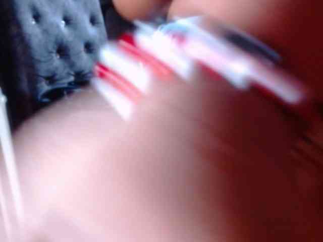 SQUIRTWILDLIT webcam