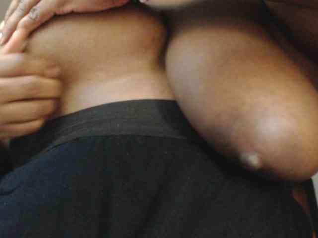 LETSQUIRTWILDLY webcam