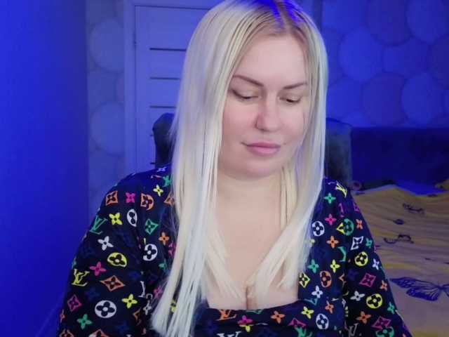 CorrinnaWild's BongaCams show and profile