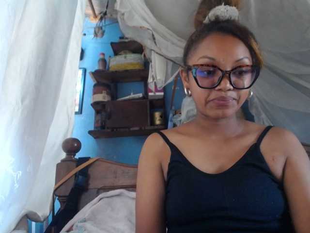 pretty-ass's BongaCams show and profile