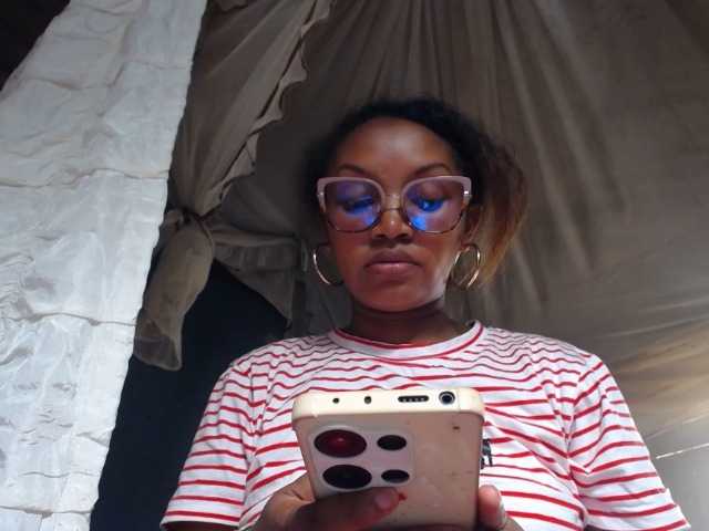 pretty-ass webcam bongacams model stream image