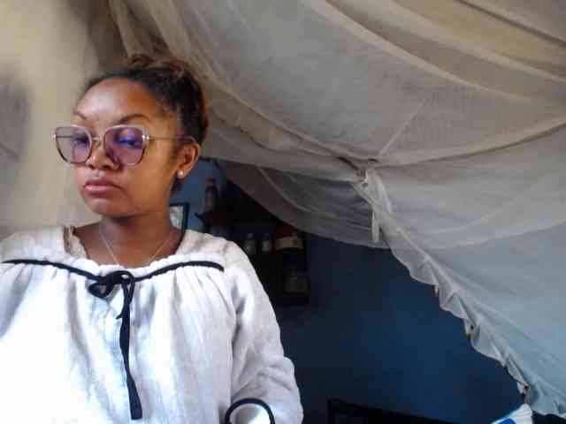 pretty-ass webcam