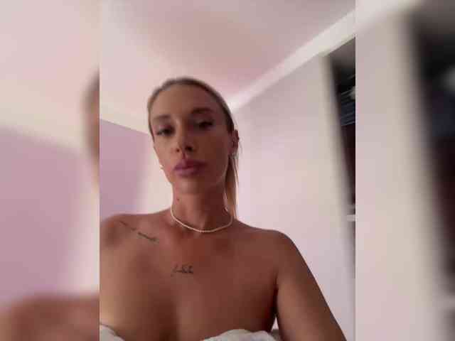 MerryBaby webcam
