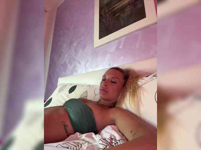 MerryBaby webcam