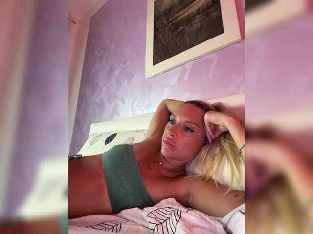 webcam nude chat Merrybaby