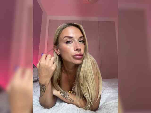 MerryBaby webcam