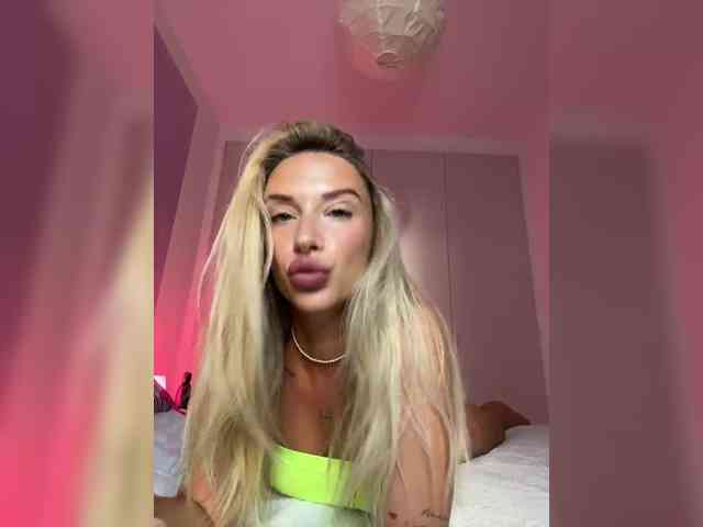 MerryBaby webcam