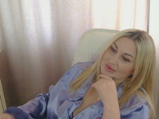 TANMZYA's BongaCams show and profile